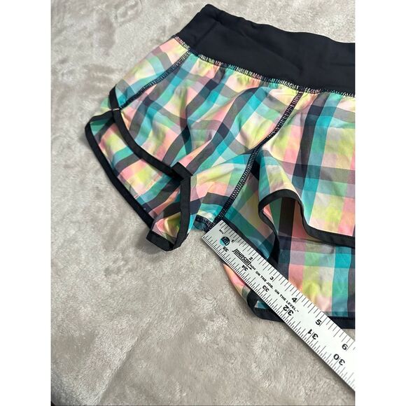 Lululemon Speed Shorts in the "Wee Wheezy Check Plaid Coral Black" Size 4 - Picture 6 of 6